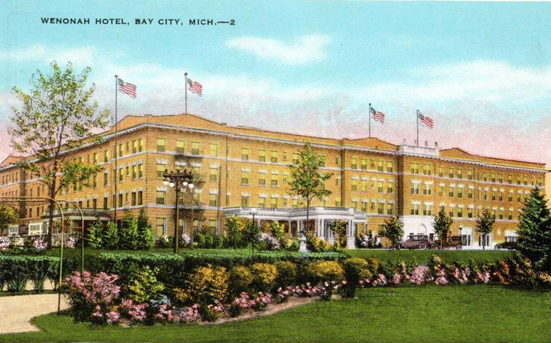 Wenonah Hotel - Vintage Postcard (newer photo)